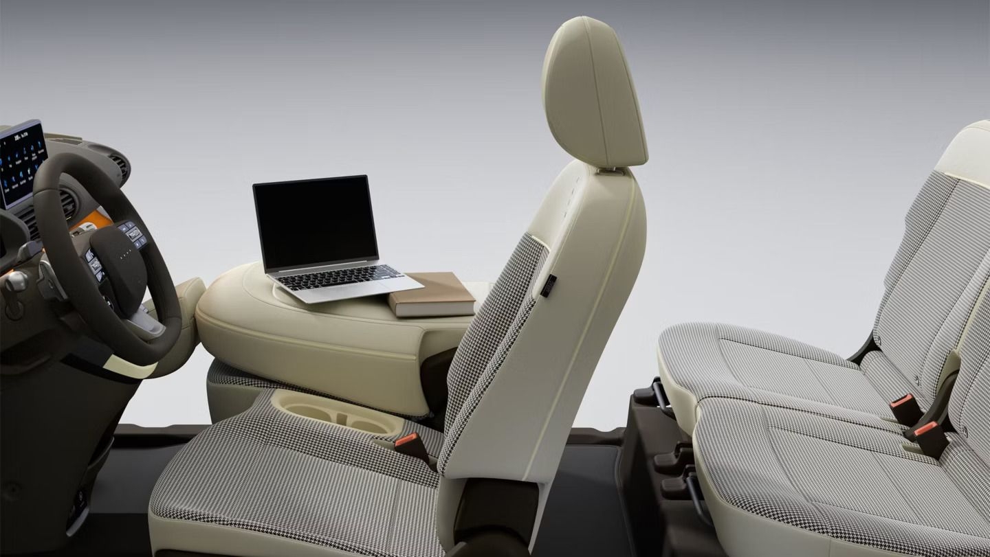 Preklopivo suvozačko sjedište.